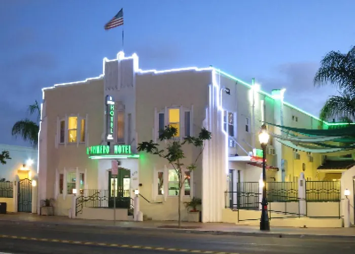 El Primero Hotel